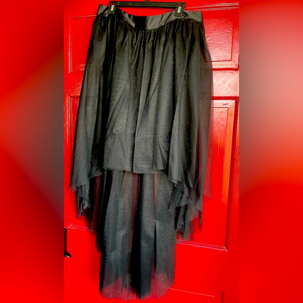 High/Low Black tulle netted skirt for the True Fashionista!